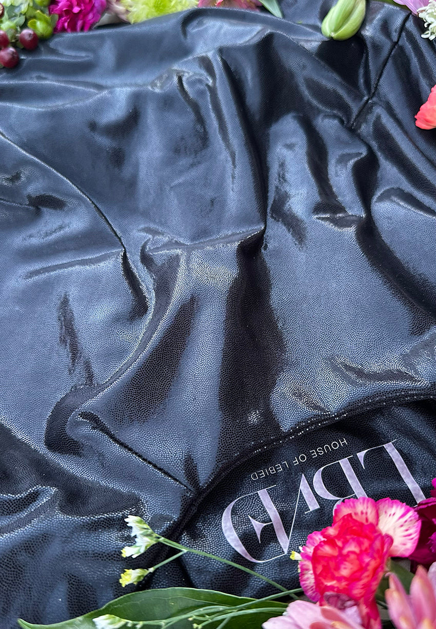 Obsidian Black Sculpt Top